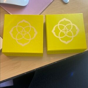 Kendra Scott Vibrant Yellow Accent Boxes